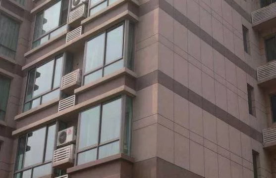 suncitygroup太阳成集团分享:真石漆与干挂石材组合，每一面都是视觉惊叹！